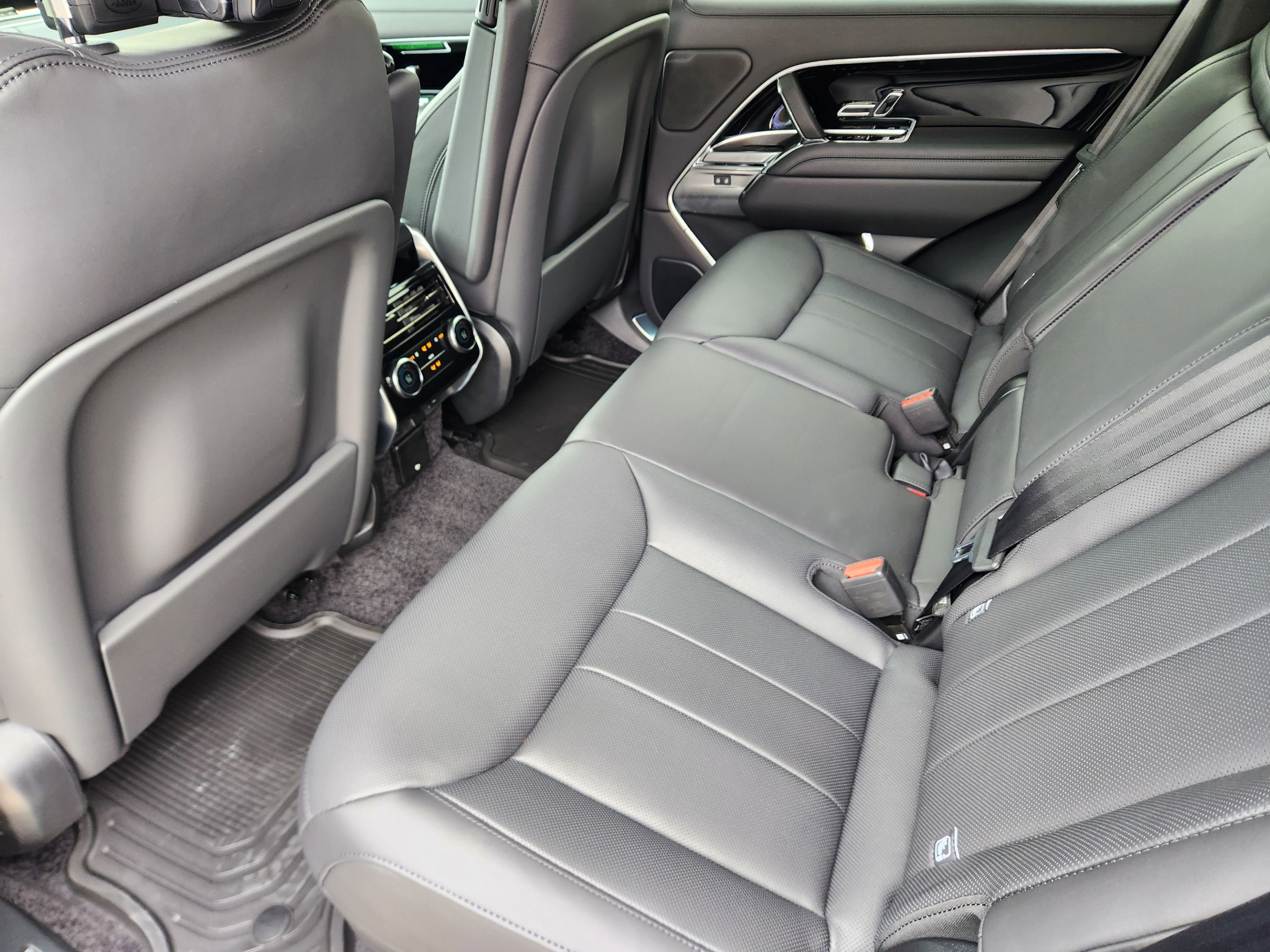 New 2026 Land Rover Range Rover SE AWD/4WD image 24