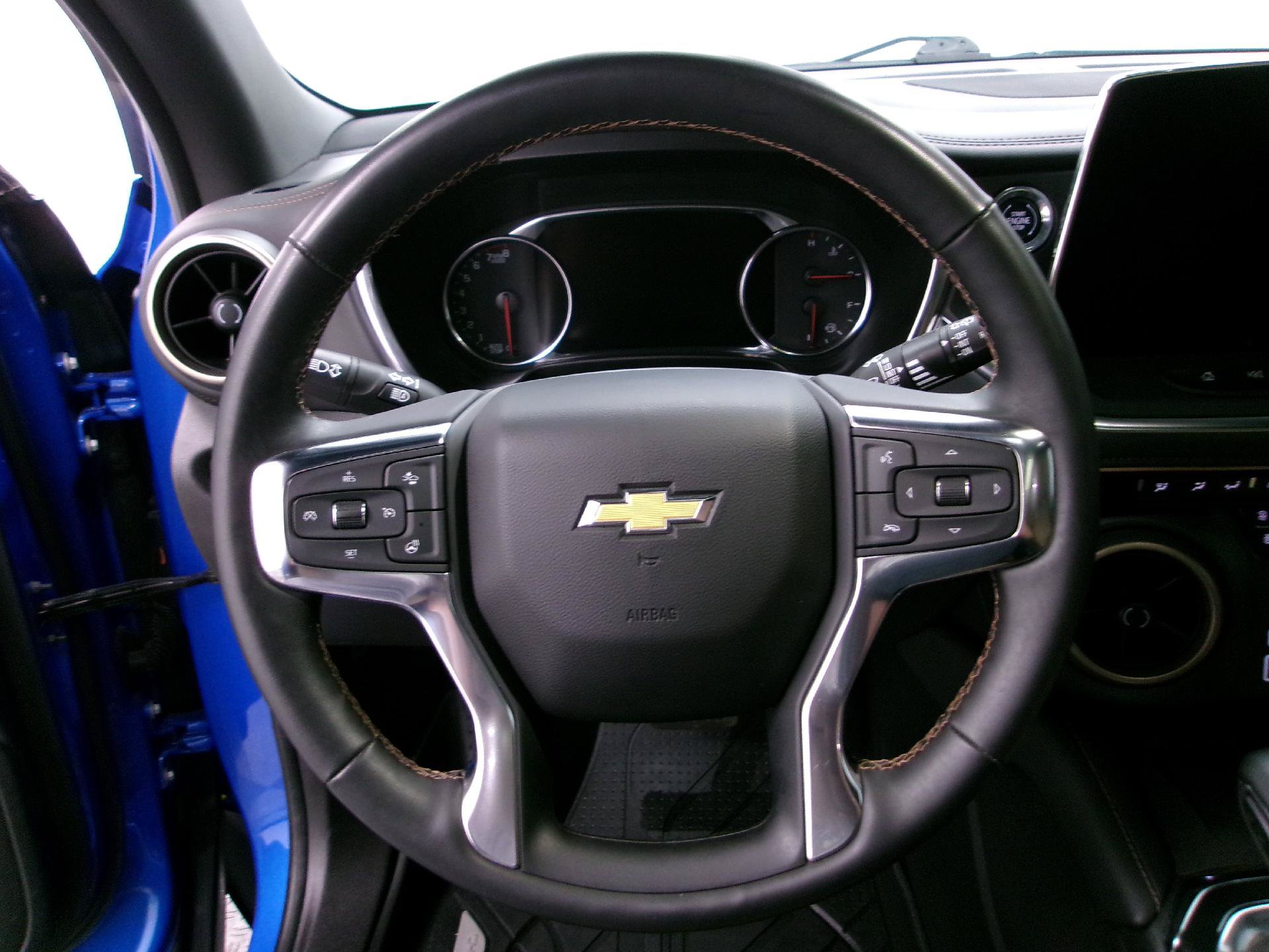 Used 2024 Chevrolet Blazer Premier w/ Driver Confidence II Package FWD image 7