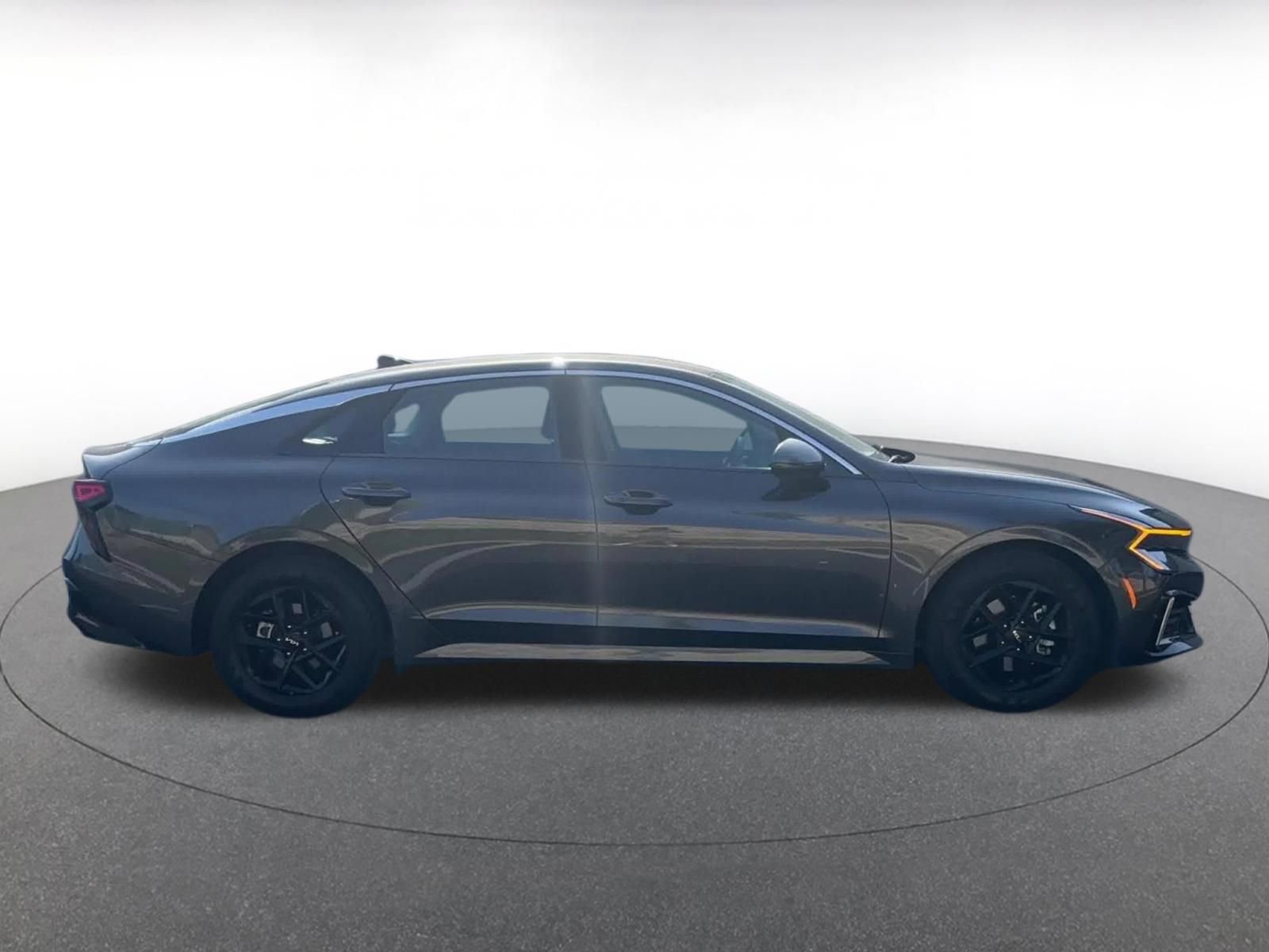 Used 2025 Kia K5 LXS image 16