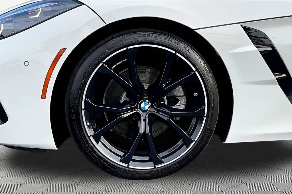 Used 2024 BMW Z4 sDrive30i w/ Premium Package image 26