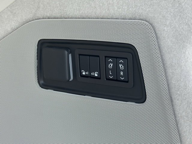 New 2026 Cadillac Escalade Platinum Luxury image 38