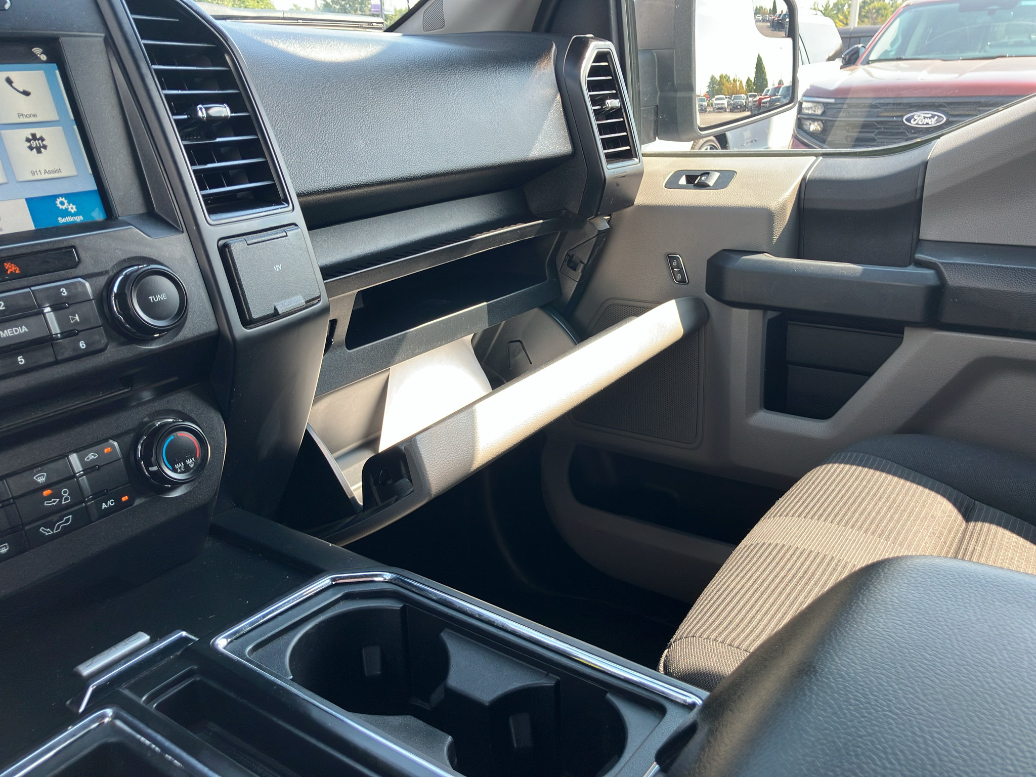 Used 2018 Ford F150 XL w/ Equipment Group 101A Mid AWD/4WD image 27