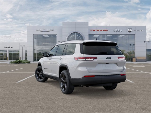 New 2025 Jeep Grand Cherokee L Altitude image 3