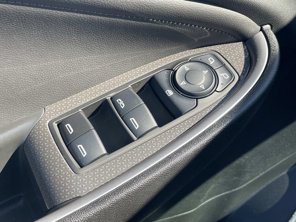 Used 2022 Chevrolet Malibu LT w/ Leather Package image 15