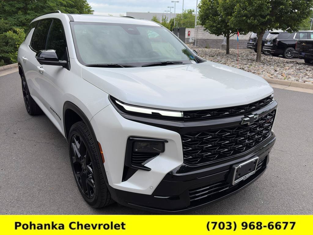 Certified 2024 Chevrolet Traverse RS FWD image 1