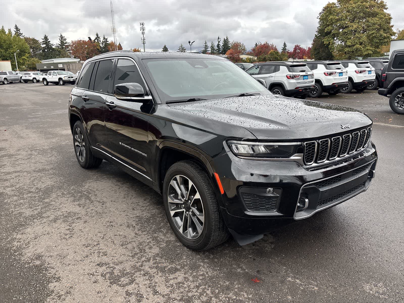 Certified 2022 Jeep Grand Cherokee Overland AWD/4WD image 6