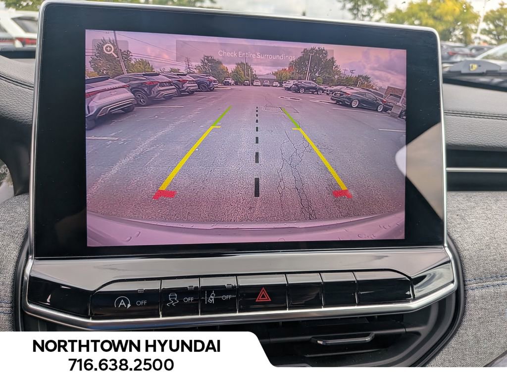 Used 2024 Jeep Compass Latitude image 7