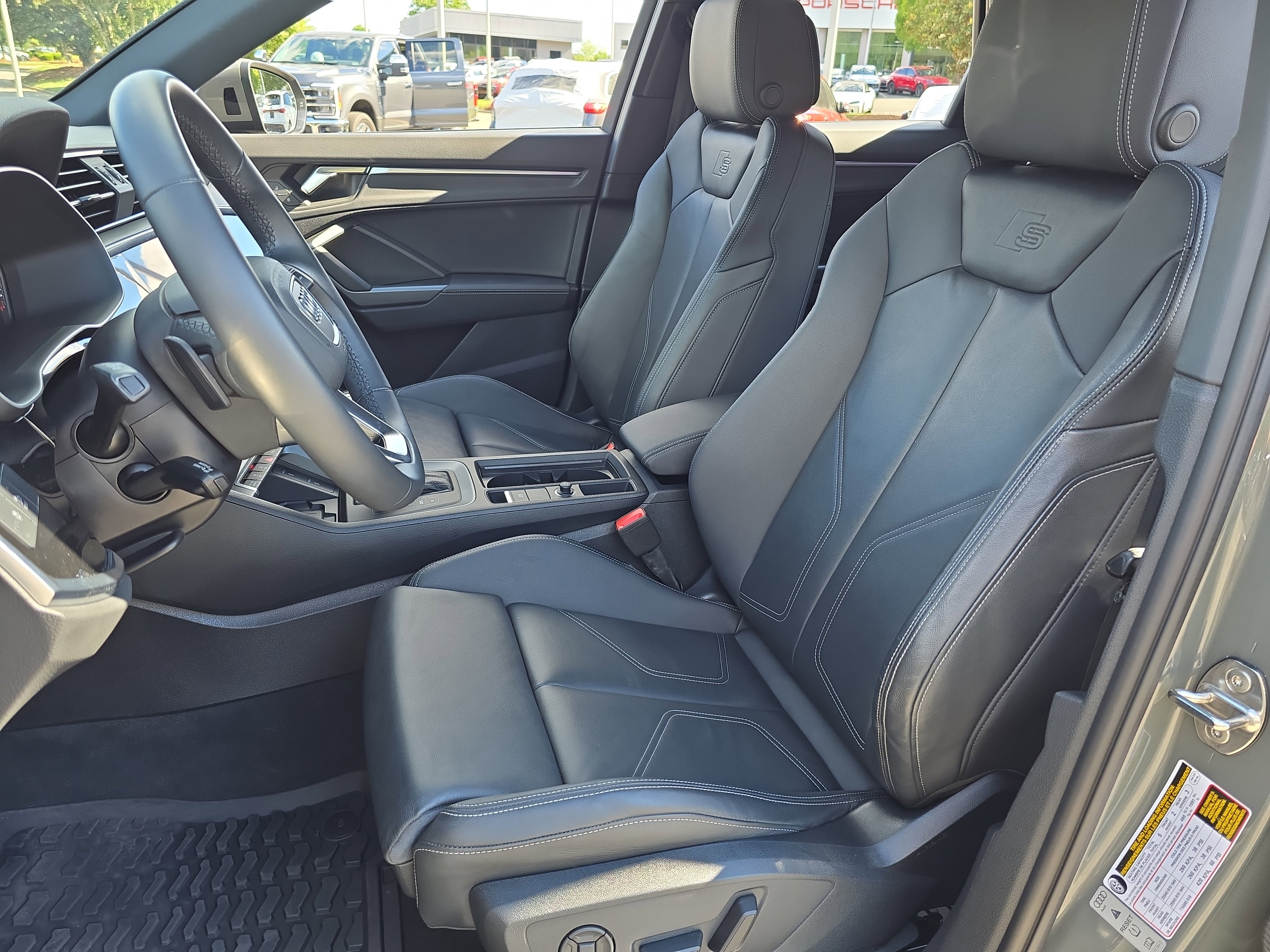Used 2024 Audi Q3 2.0T Premium Plus AWD/4WD image 15