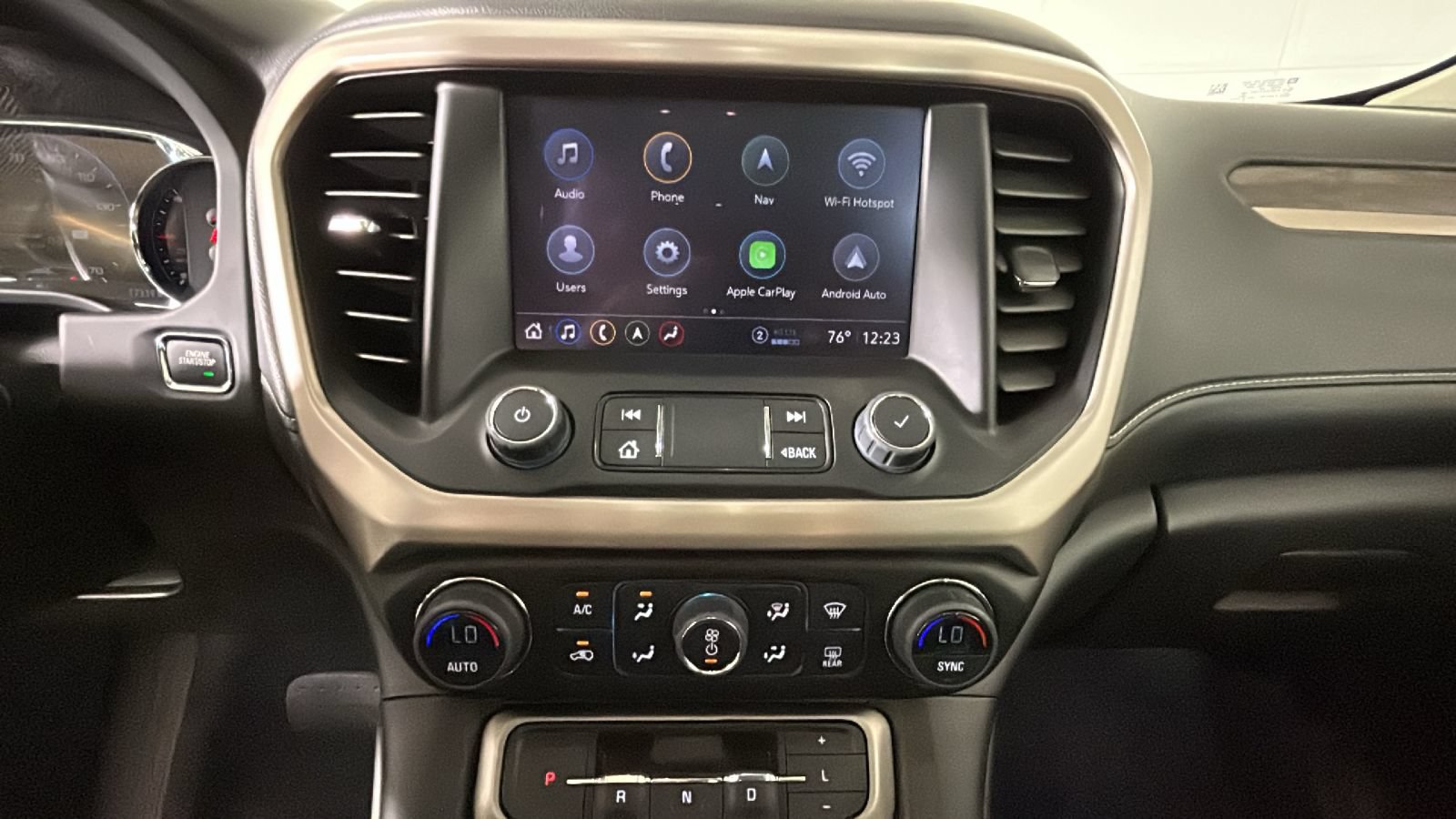 Used 2023 GMC Acadia Denali w/ Black Diamond Edition AWD/4WD image 28