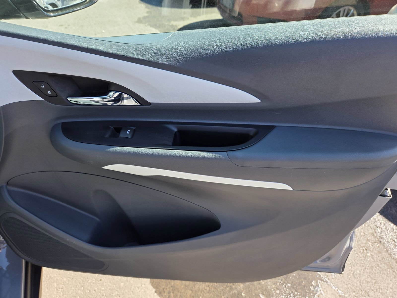 Used 2020 Chevrolet Bolt LT image 15