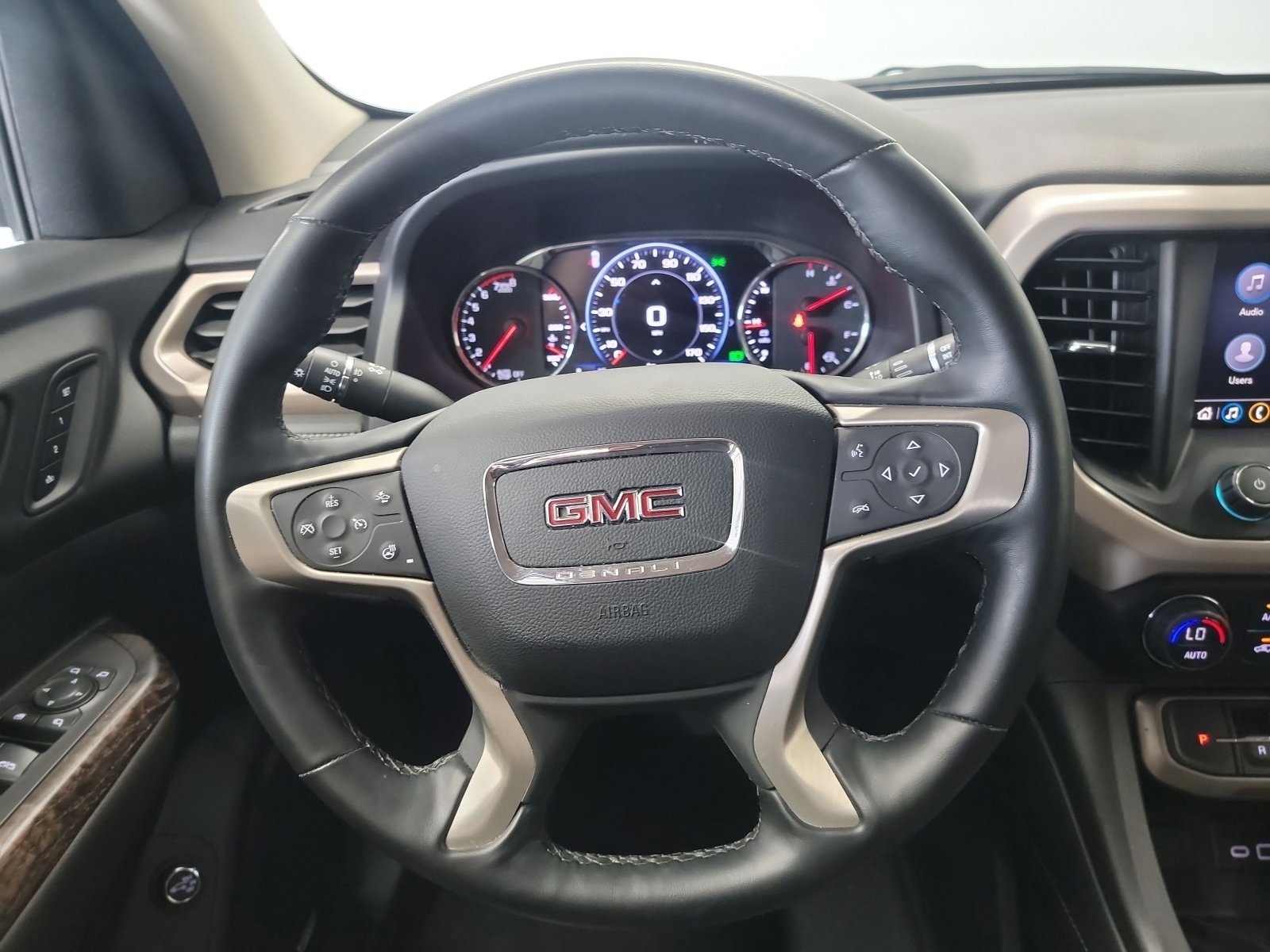 Used 2023 GMC Acadia Denali image 17