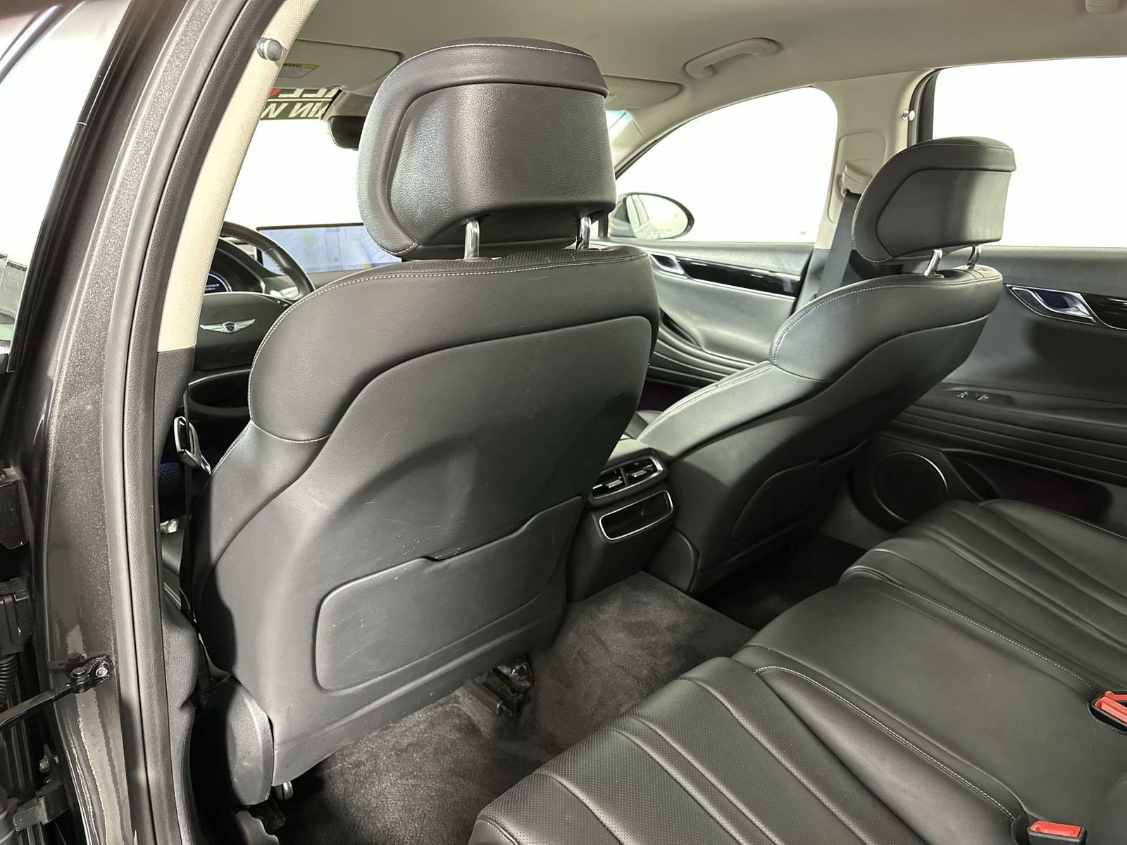 Used 2023 Genesis G80 2.5T image 24
