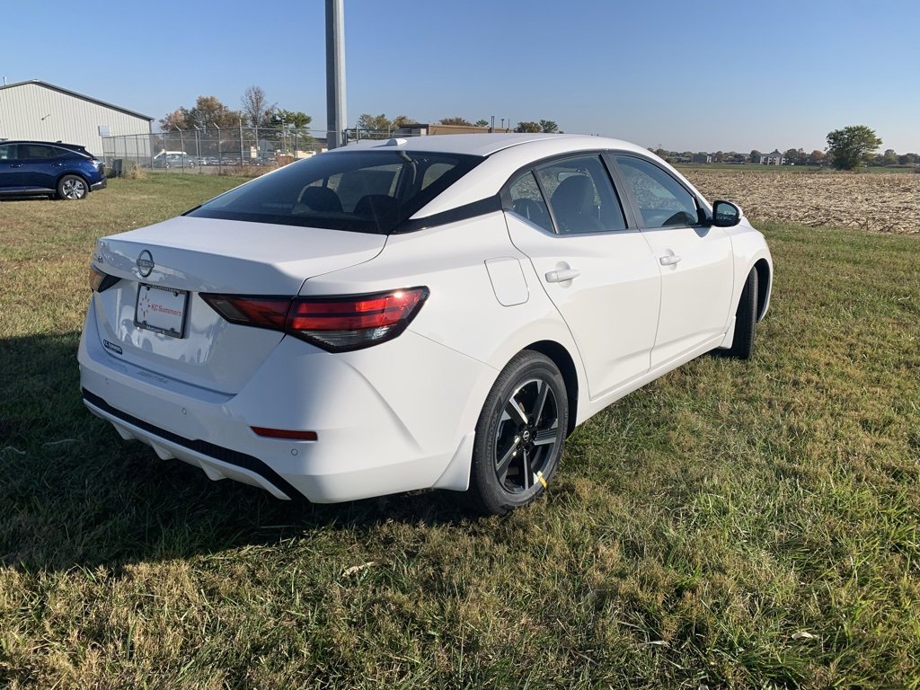 New 2025 Nissan Sentra SV w/ All-Weather Package image 5
