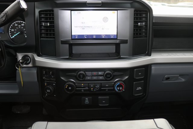 New 2026 Ford F250 XL w/ XL Chrome Package image 15