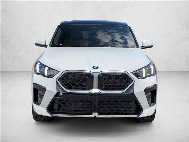 New 2026 BMW X2 xDrive28i AWD/4WD image 6