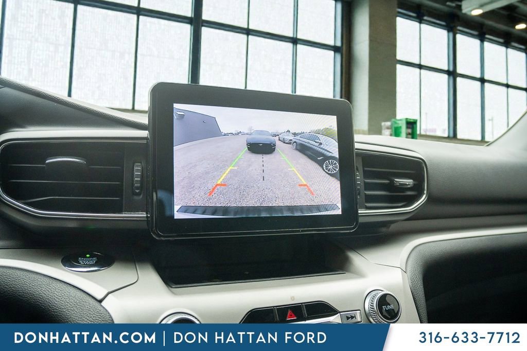 Used 2020 Ford Explorer XLT w/ Equipment Group 202A AWD/4WD image 8