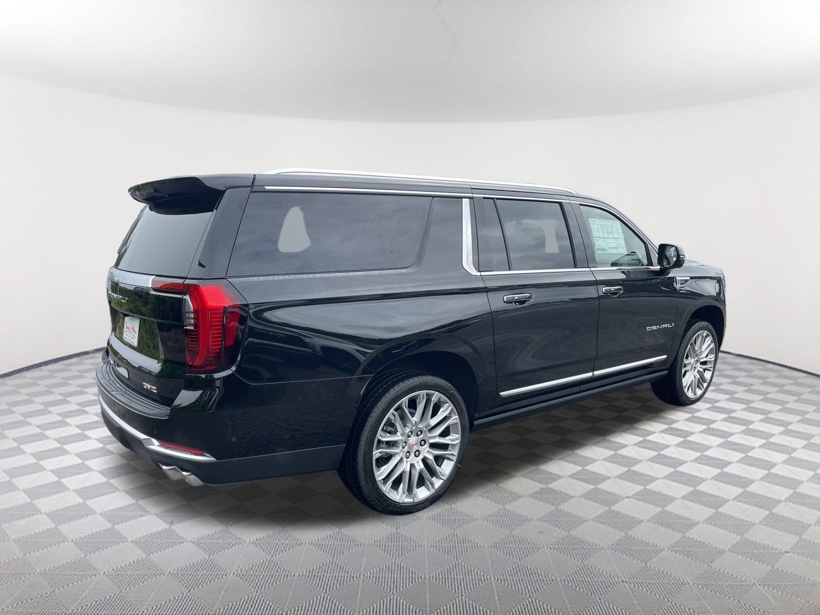 New 2026 GMC Yukon XL Denali image 8