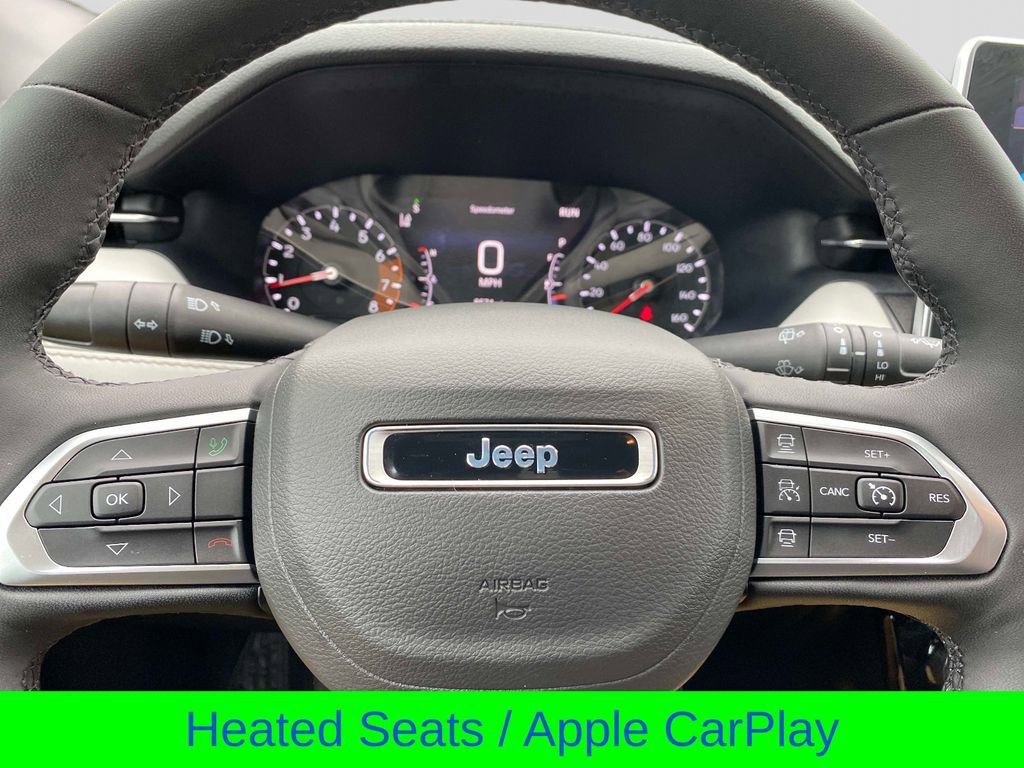 Used 2025 Jeep Compass Limited image 18