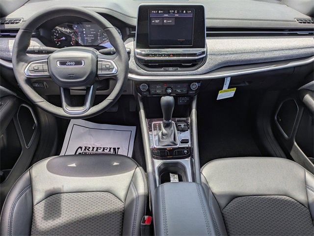 New 2025 Jeep Compass Latitude w/ Sun & Sound Group image 15