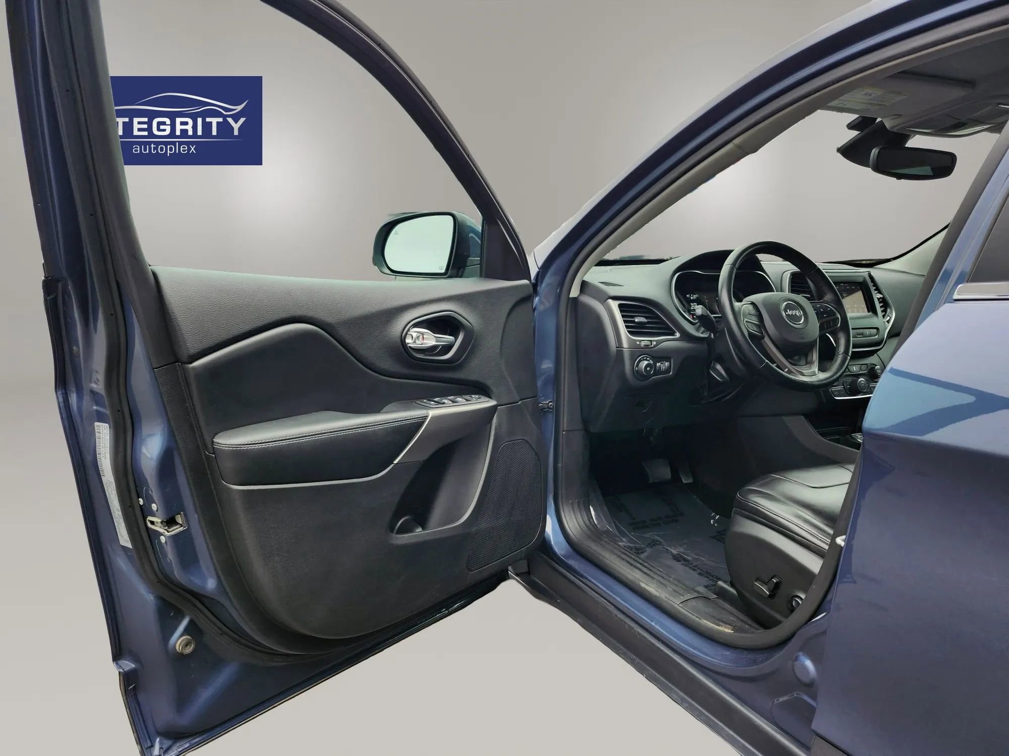 Used 2021 Jeep Cherokee Latitude Plus image 9