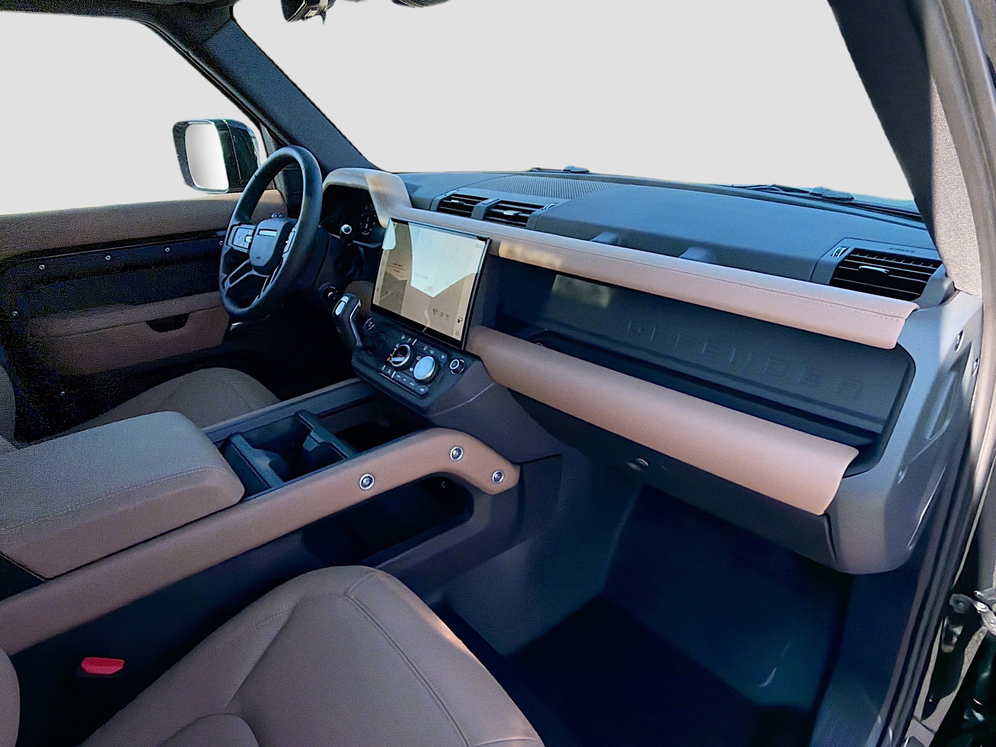 New 2026 Land Rover Defender 130 X-Dynamic SE image 13