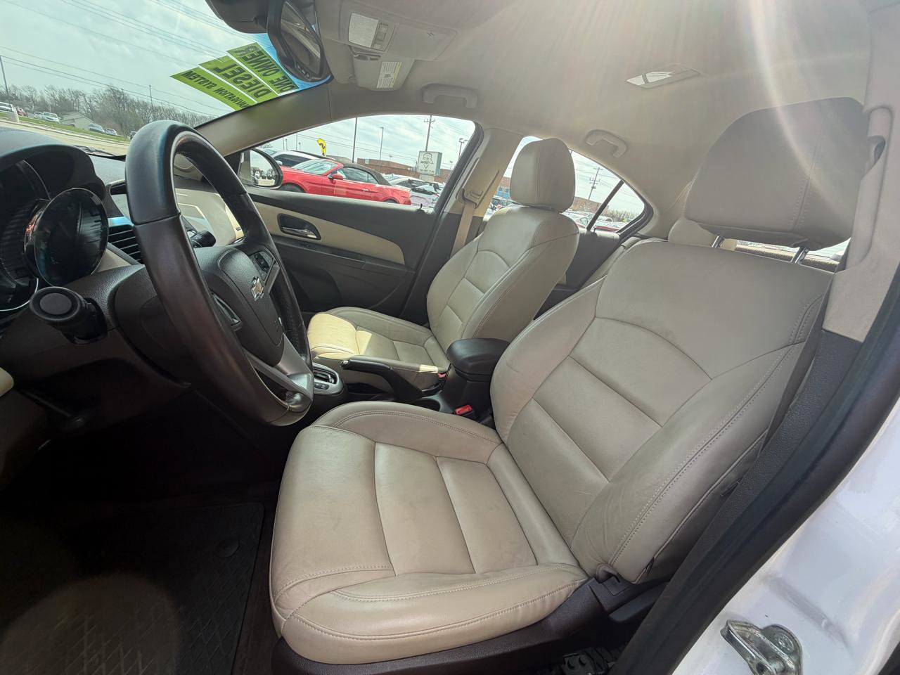 Used 2014 Chevrolet Cruze Diesel image 17