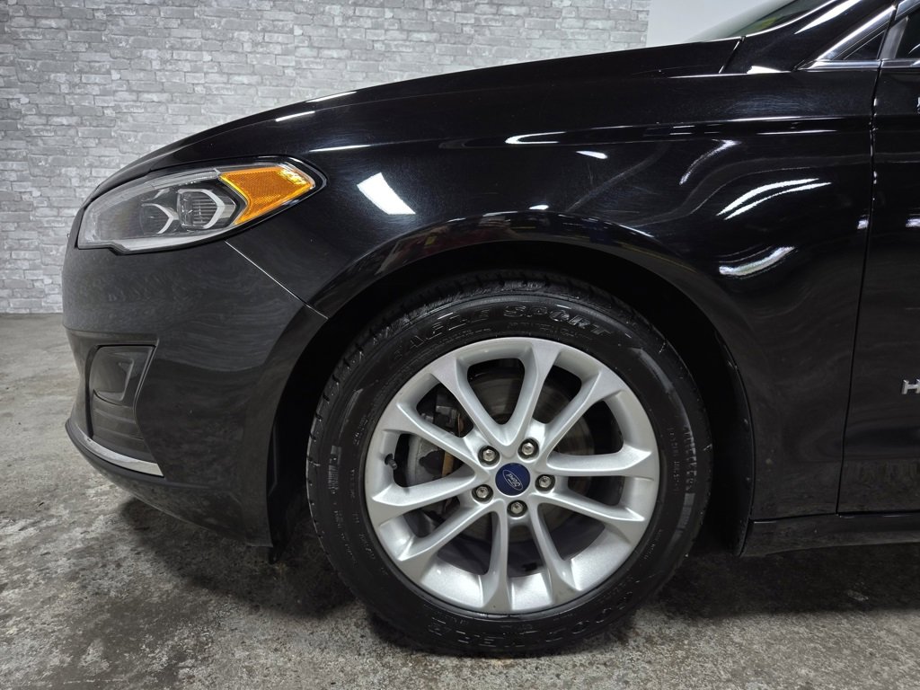 Used 2019 Ford Fusion SEL image 57