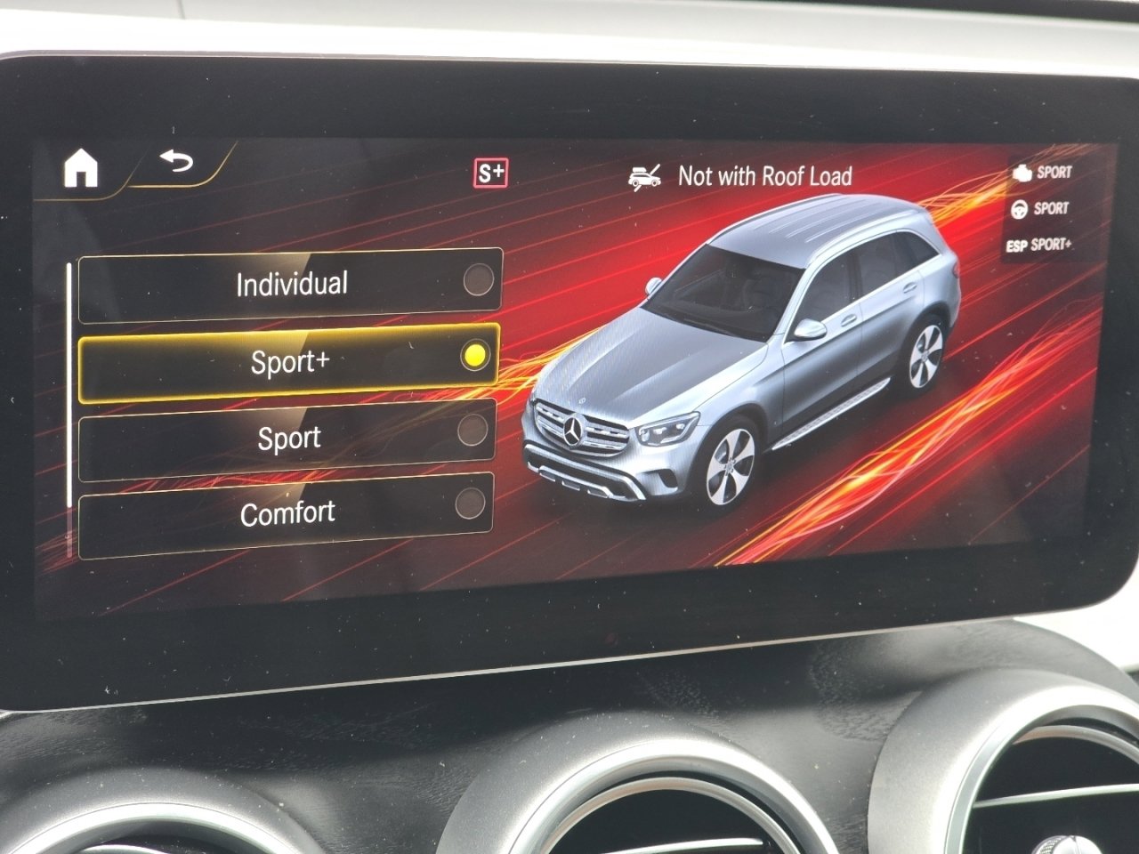 Used 2022 Mercedes-Benz GLC 300 4MATIC SUV image 8