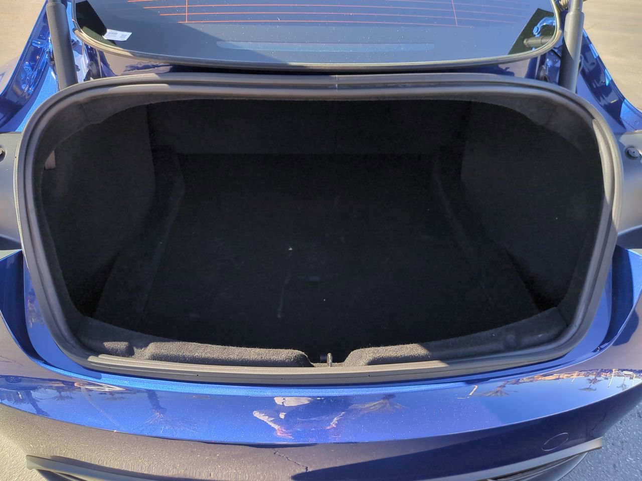 Used 2024 Tesla Model 3 Standard Range image 28