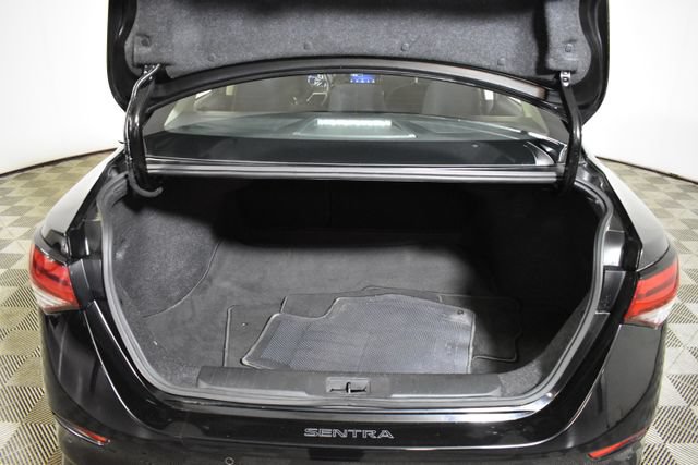 Certified 2021 Nissan Sentra SR FWD image 28