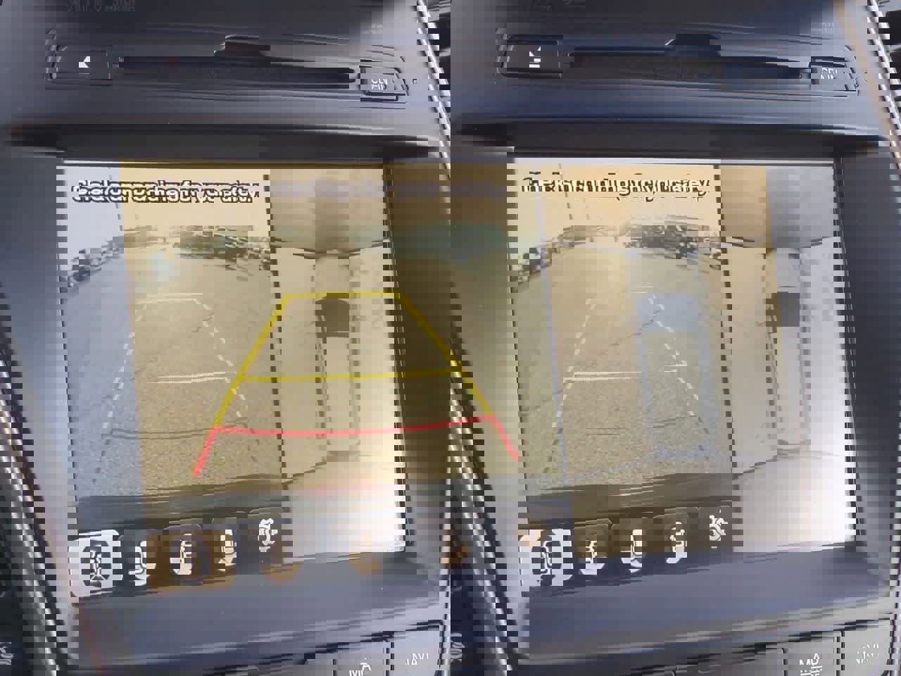 Used 2017 Hyundai Santa Fe Limited image 32