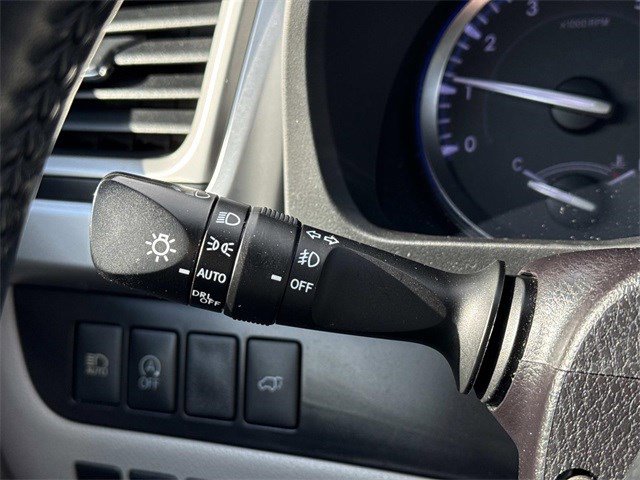 Used 2018 Toyota Highlander XLE image 27