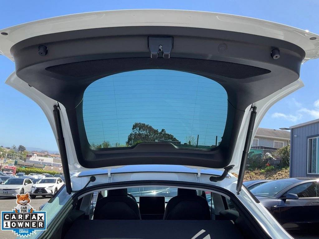 Used 2023 Tesla Model Y Long Range AWD/4WD image 11