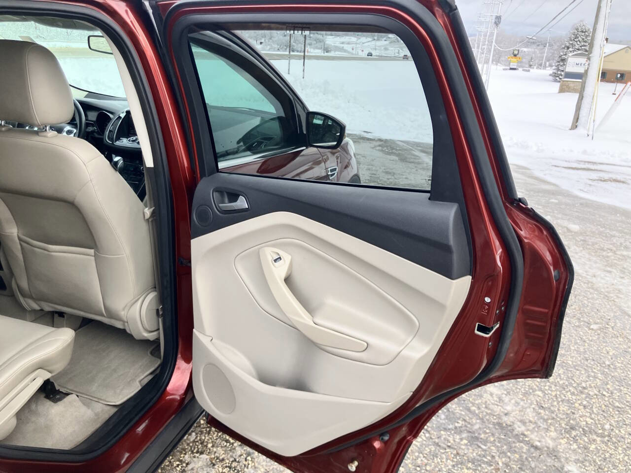 Used 2014 Ford Escape Titanium image 24