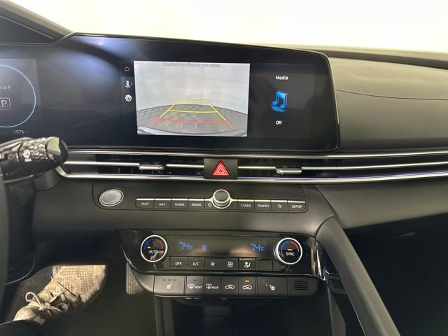 Used 2024 Hyundai Elantra SEL w/ Convenience Package image 22