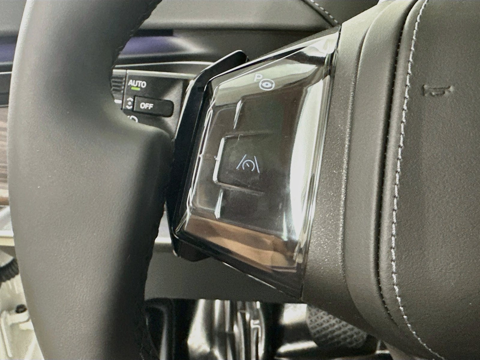 New 2027 BMW 740i xDrive AWD/4WD image 18