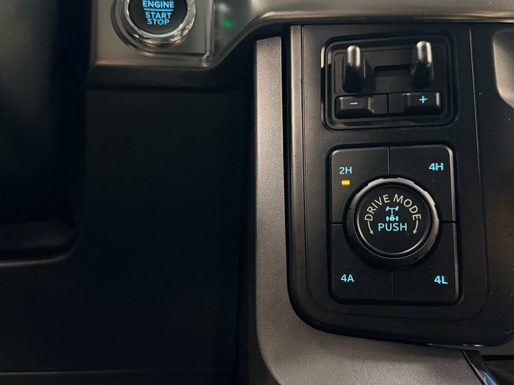 Used 2023 Ford F150 Lariat w/ Trailer Tow Package image 30