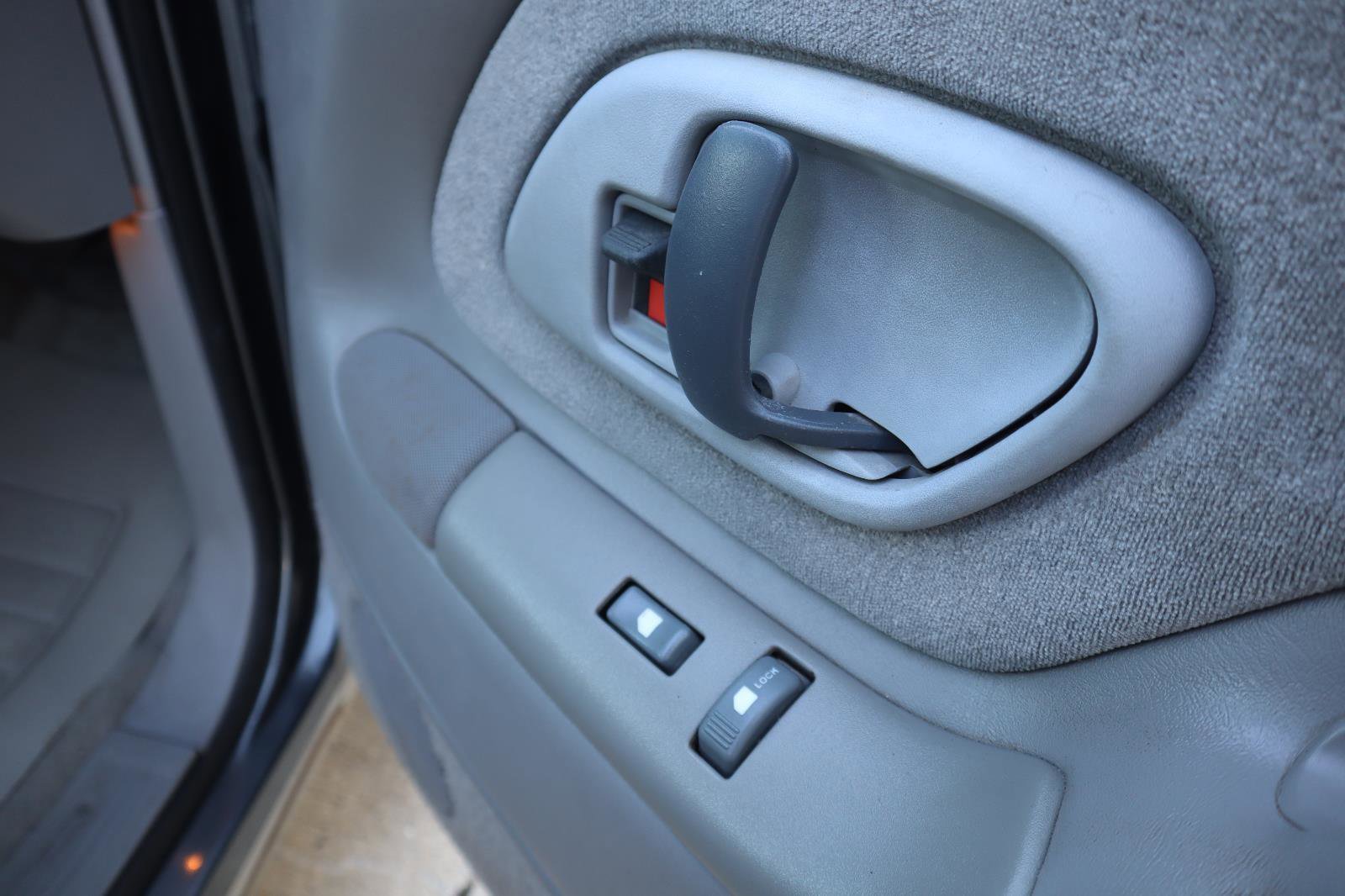 Used 1999 Chevrolet Suburban 2WD w/ Preferred Equipment Group 3 image 11