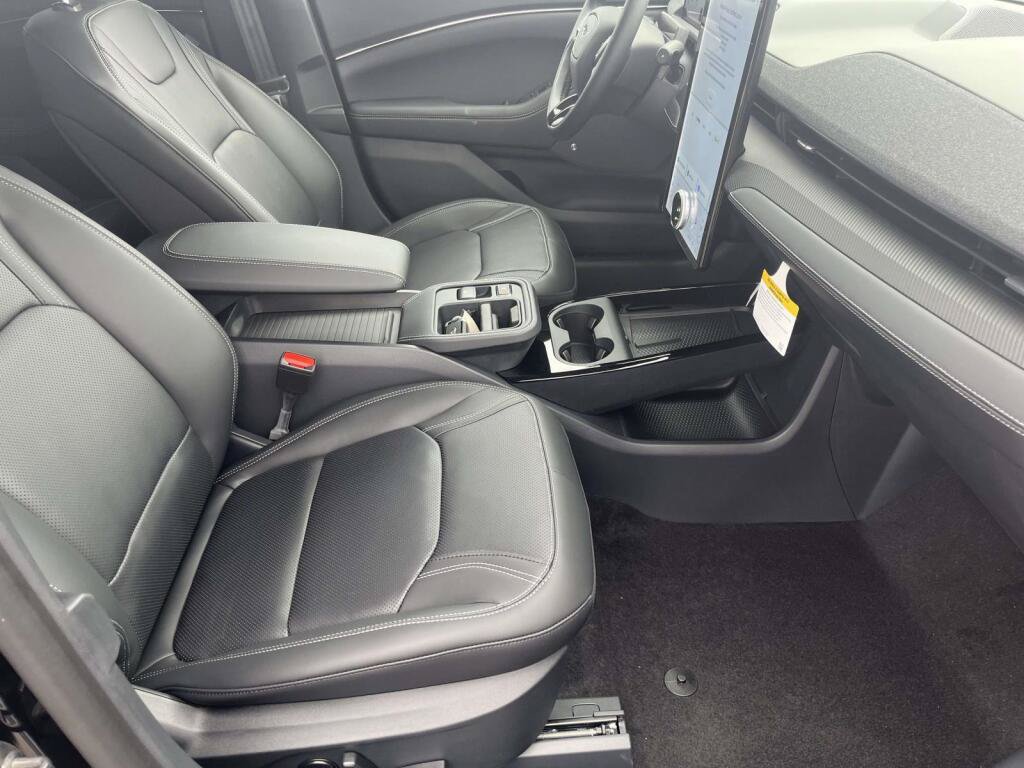 New 2026 Ford Mustang Mach-E Premium w/ Technology Package AWD/4WD image 21