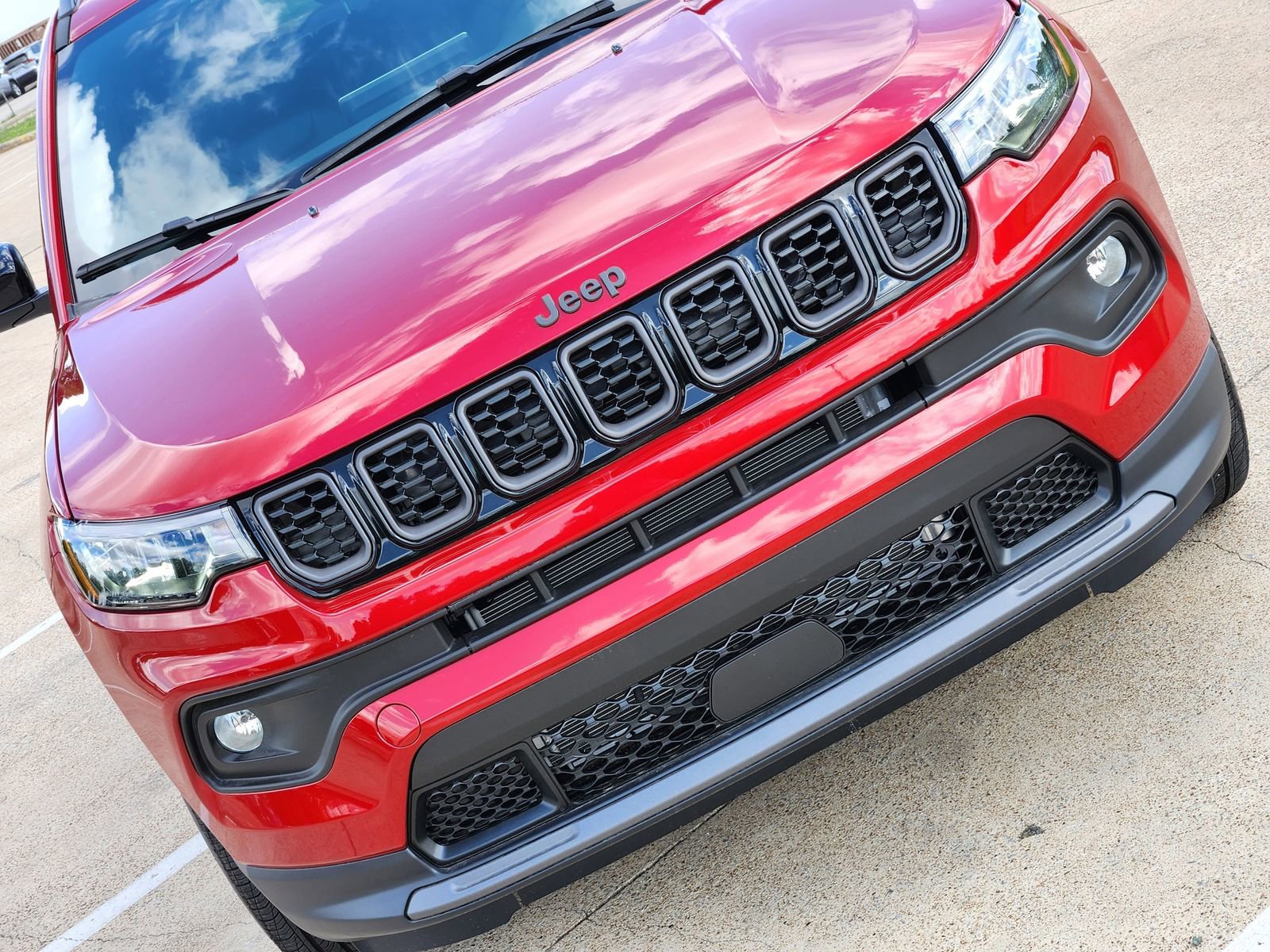 New 2026 Jeep Compass Latitude image 14