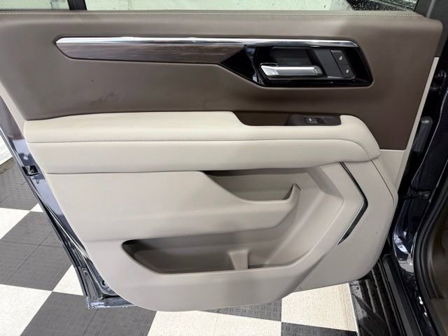 New 2026 Chevrolet Suburban LS w/ LPO, Dark Essentials Package image 19