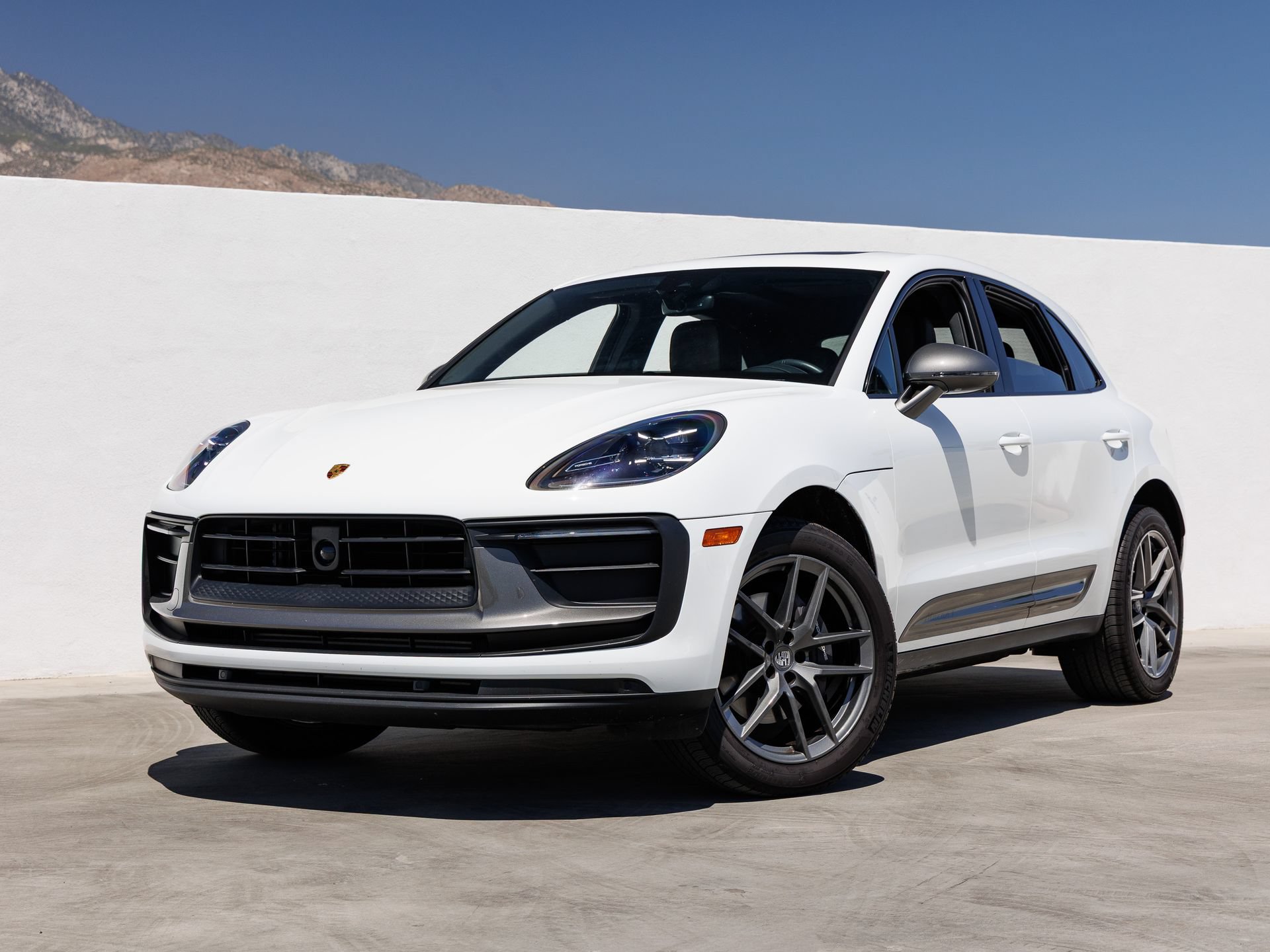 Certified 2025 Porsche Macan Turbo