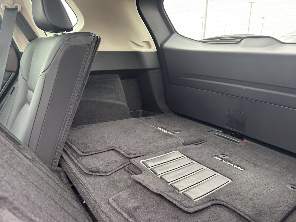 Certified 2023 Nissan Rogue SV w/ SV Premium B Package AWD/4WD image 35
