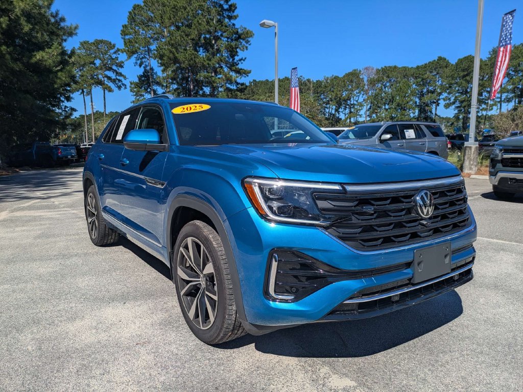Used 2025 Volkswagen Atlas Cross Sport SEL Premium R-Line AWD/4WD image 2