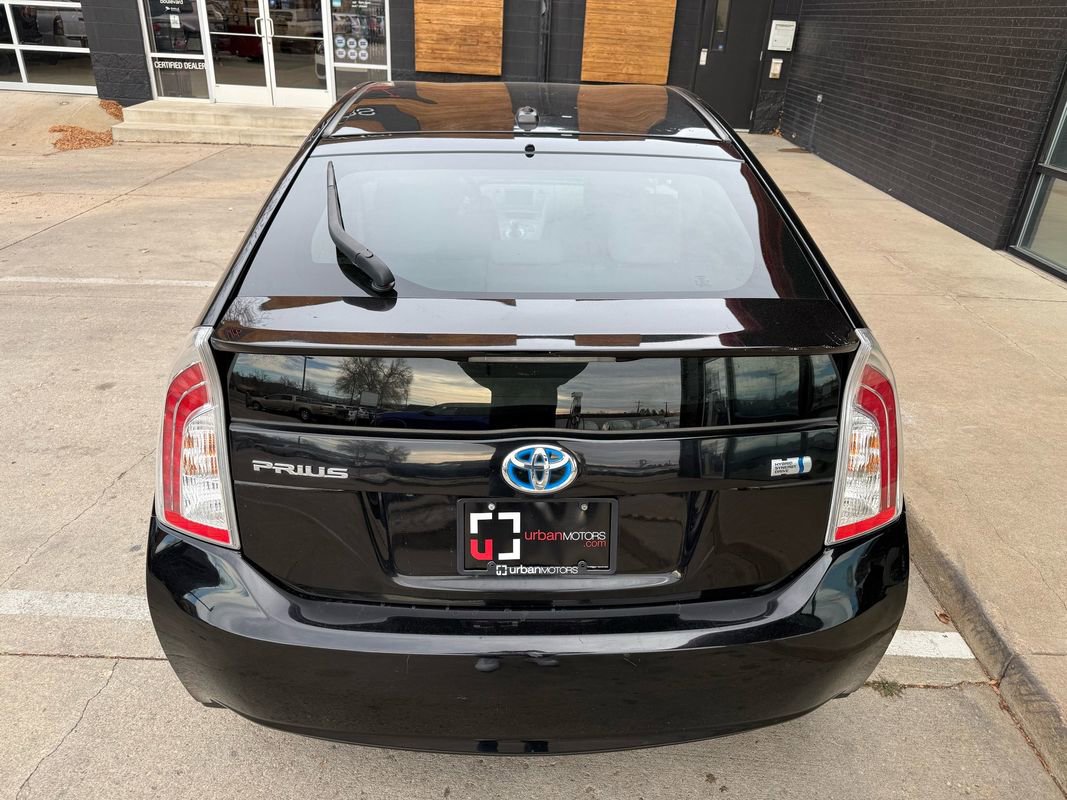 Used 2015 Toyota Prius Three image 16