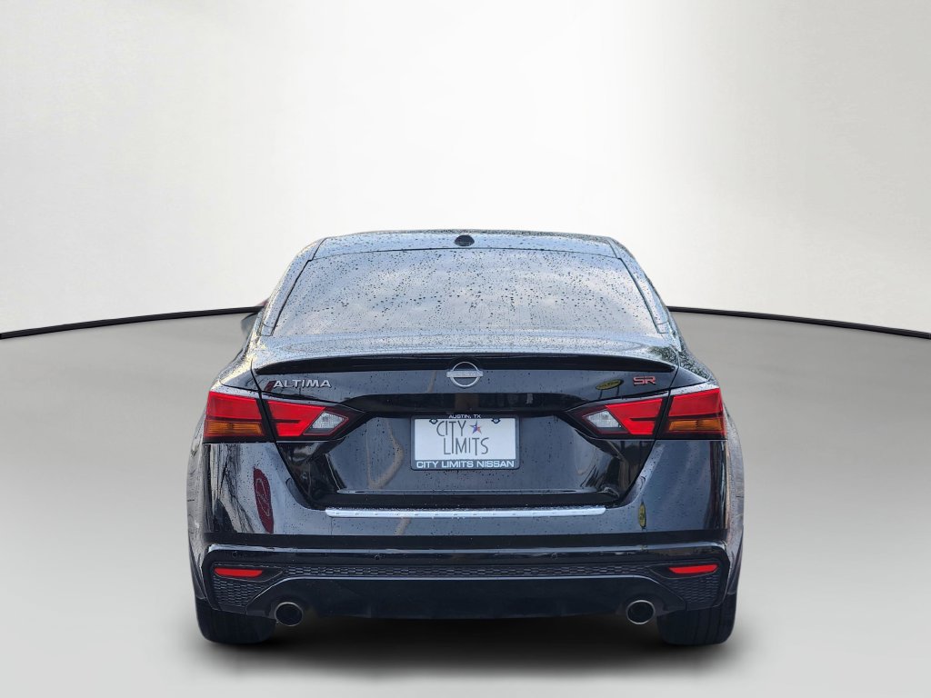 Used 2023 Nissan Altima 2.5 SR FWD image 6
