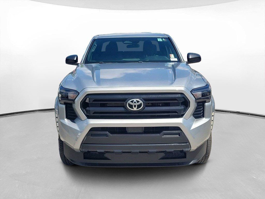 Certified 2024 Toyota Tacoma SR AWD/4WD image 2