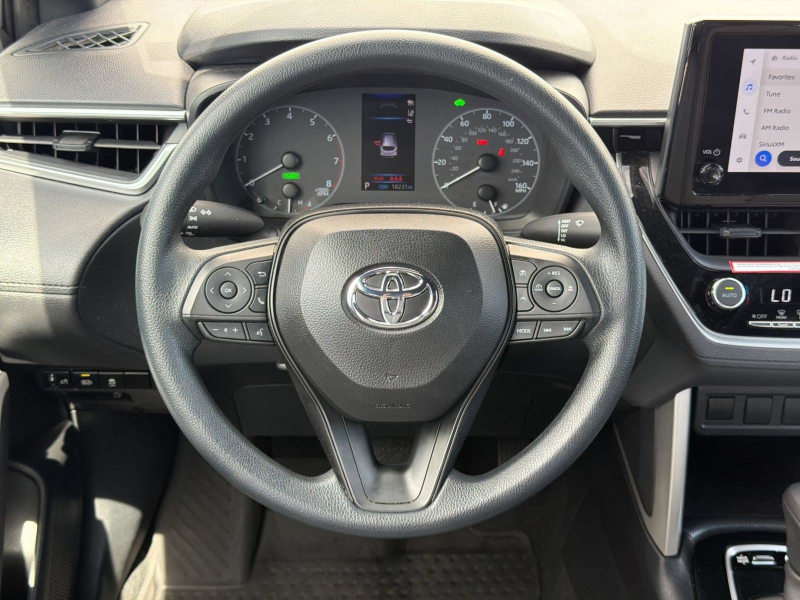Used 2023 Toyota Corolla Cross AWD Hybrid image 11