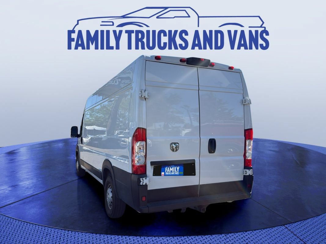 Used 2023 RAM ProMaster 3500 FWD image 3
