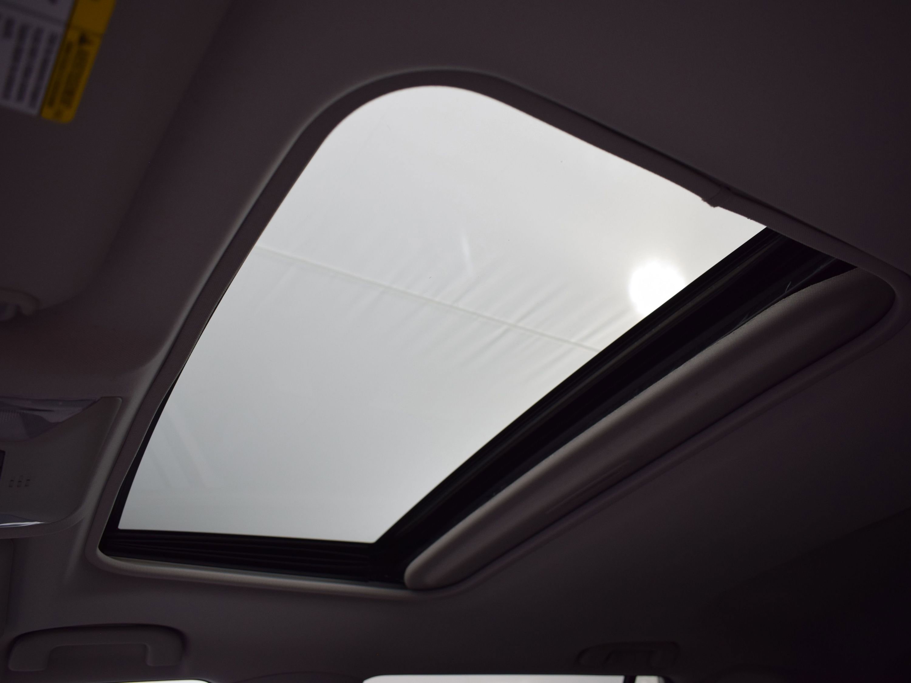 Used 2020 Toyota RAV4 Limited w/ Carpet Mat Package image 21